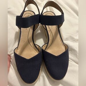 Lifestride  Navy Canvas Slingback Espadrille Wedges